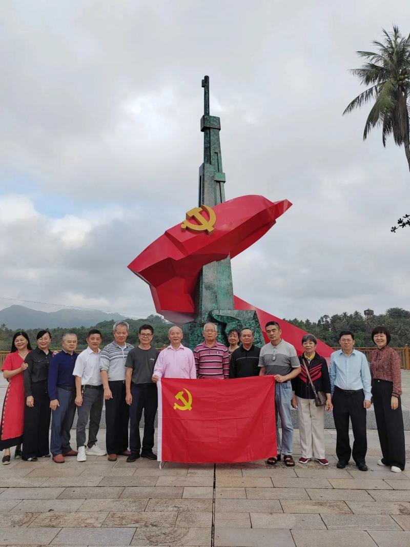 kaiyun（中国）官方网站组织老干部开展红色主题教育暨农业产业参观考察活动